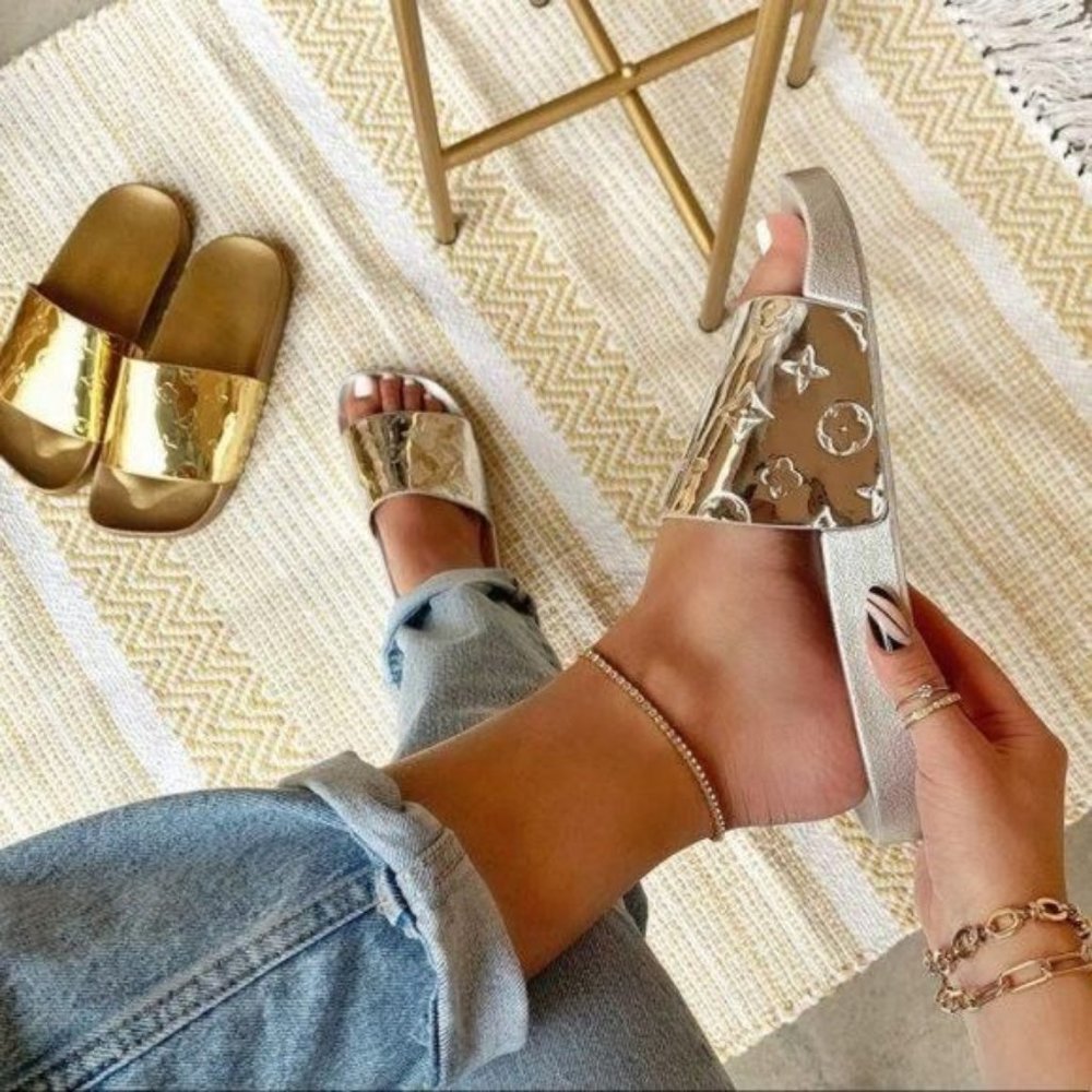 Comfy Square Toe Metallic Slides in Silver